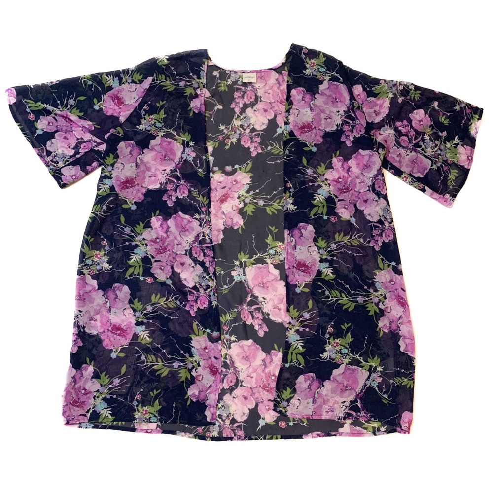 Kaileigh Tinkham open floral kimono Med